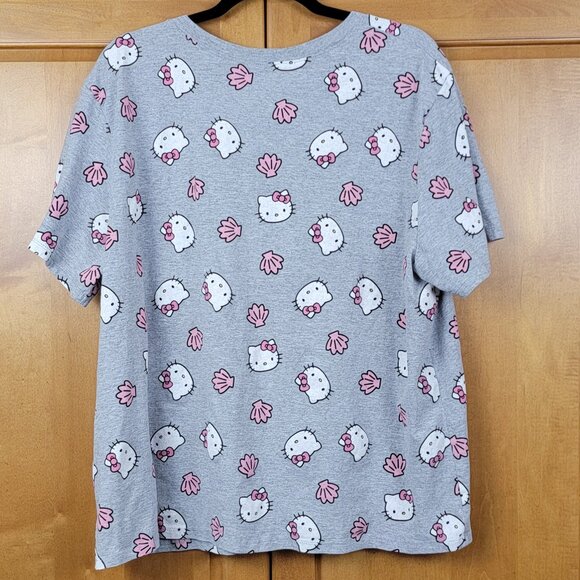 Sanrio Grey White Pink All Over Hello Kitty Print Tee - 3X - Picture 2 of 4